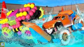 RC CAR 4x4 Swimming Pool BATTLE! Last to Sink Wins!