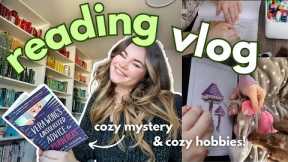 COZY MYSTERY & COZY HOBBIES | reading vlog 📖