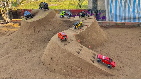 RC Off-Road Cars Battle to Reach the Highest Mountain Peak!⛰️🔥
