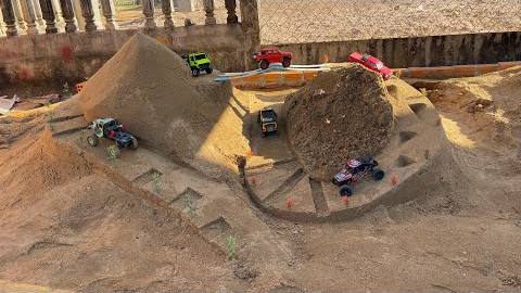 RC Cars Extreme Obstacle Course 😱 | Crashes, Rollovers & Epic Fails!