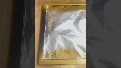 How I transformed my old black picture frame to Gold #shorts #diy #youtubeshorts 🖼️⚜️