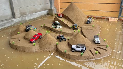 RC Cars Battle Across the Most Beautiful Sand Island!