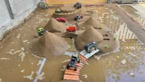 RC Cars Battle Across Floating Bridges & Tough Island Trails!