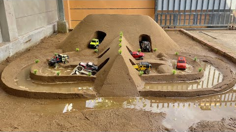 Who Will Win? RC Trucks Face Extreme Mud Tunnel Obstacles!